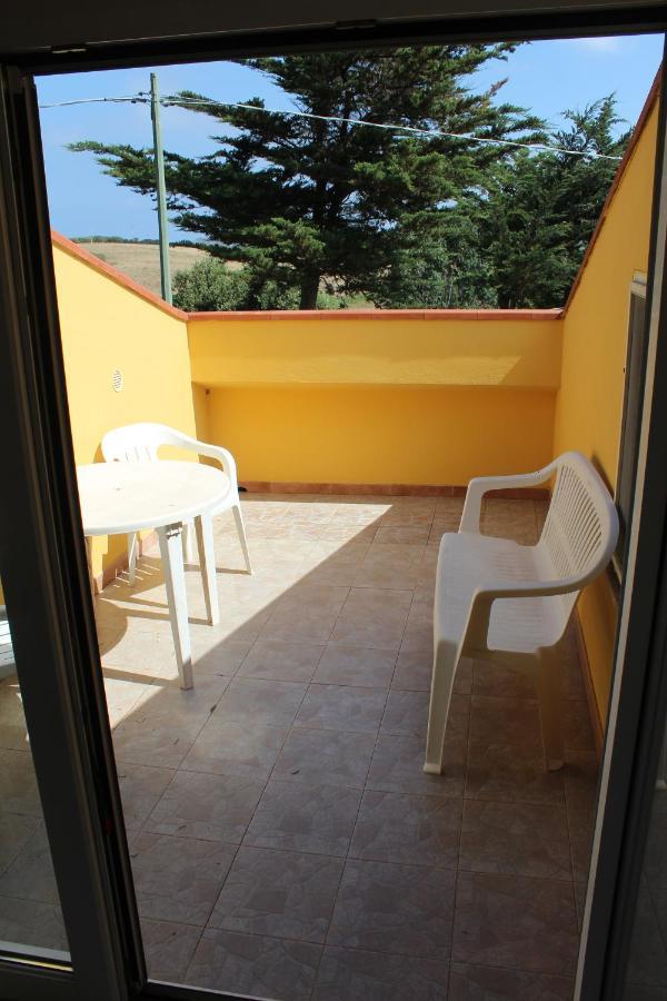 La Mansarda Bed & Breakfast Biancareddu Екстериор снимка