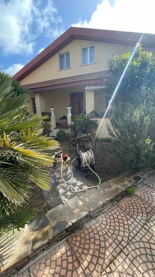 La Mansarda Bed & Breakfast Biancareddu Екстериор снимка